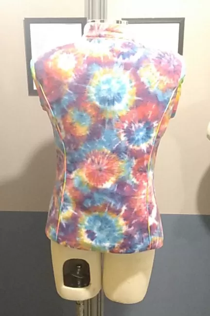 Tie-dye Lined Fleece Vest Rear Image of Tie-dye Lined Fleece Vest Rear